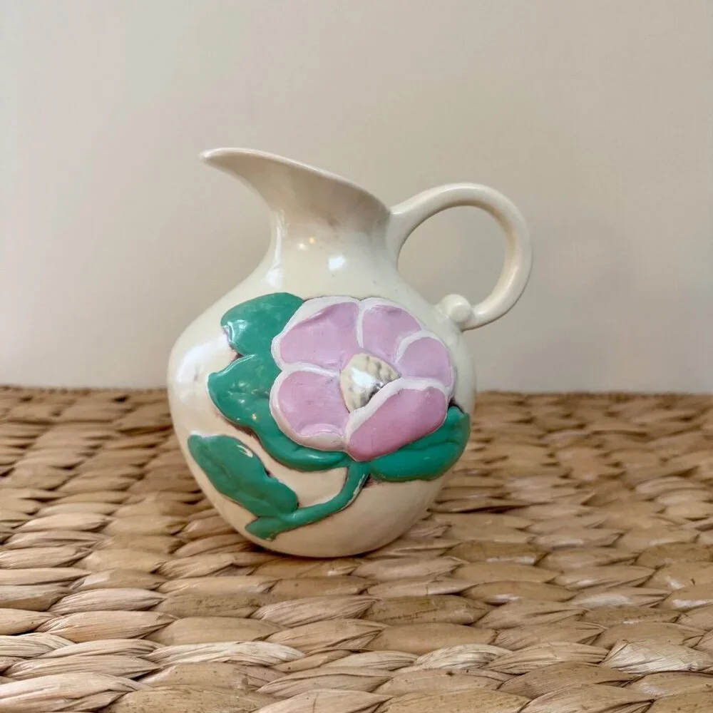 Red Wing Pottery #1028 Magnolia Flower Pitcher Vase Vintage 1940's Matte Ivory